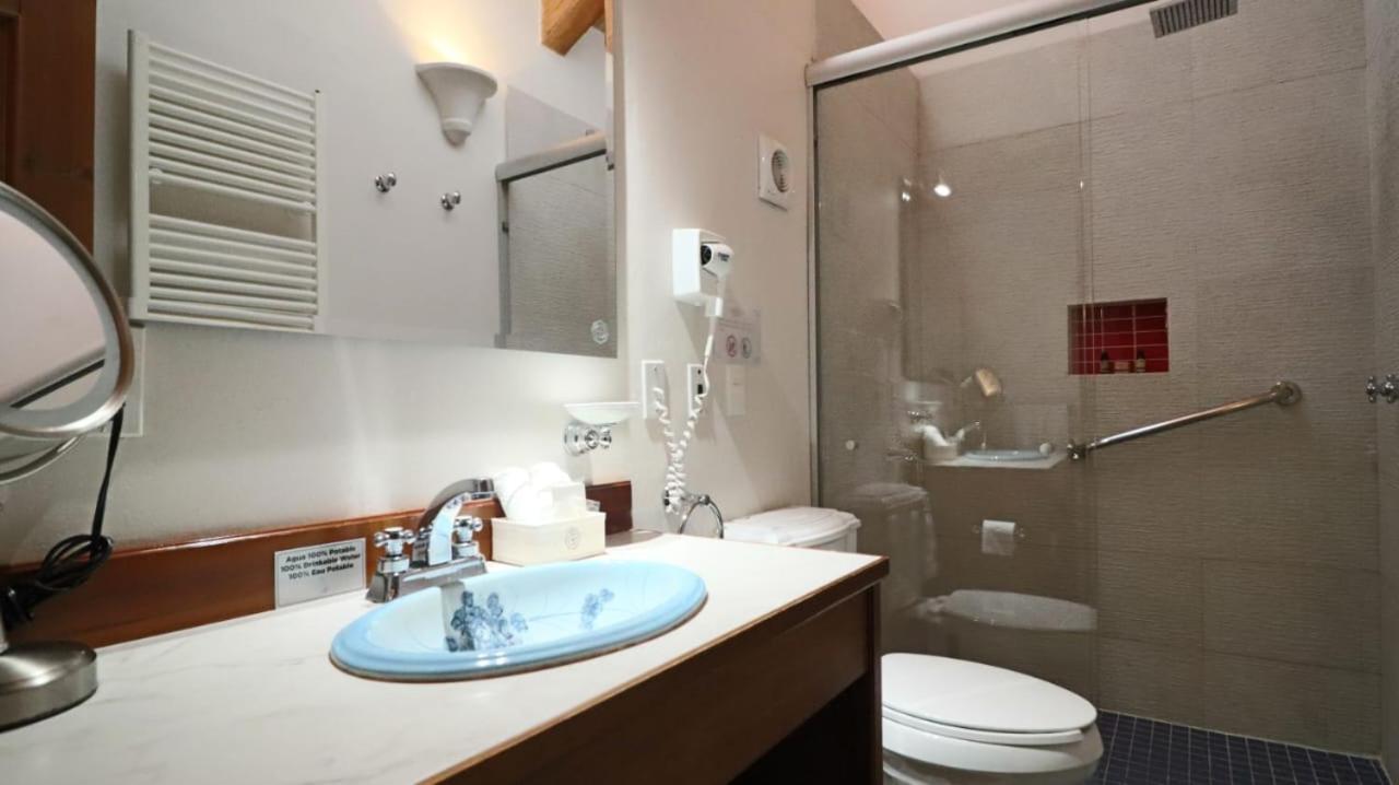 Hotel Casa De Familia De San Cristobal Сан-Кристобаль-де-Ла-Касас Экстерьер фото
