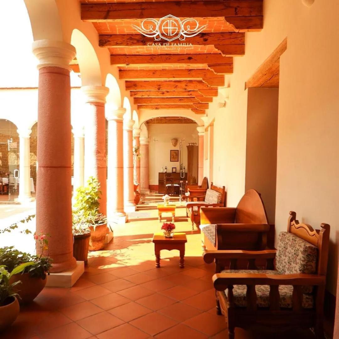Hotel Casa De Familia De San Cristobal Сан-Кристобаль-де-Ла-Касас Экстерьер фото