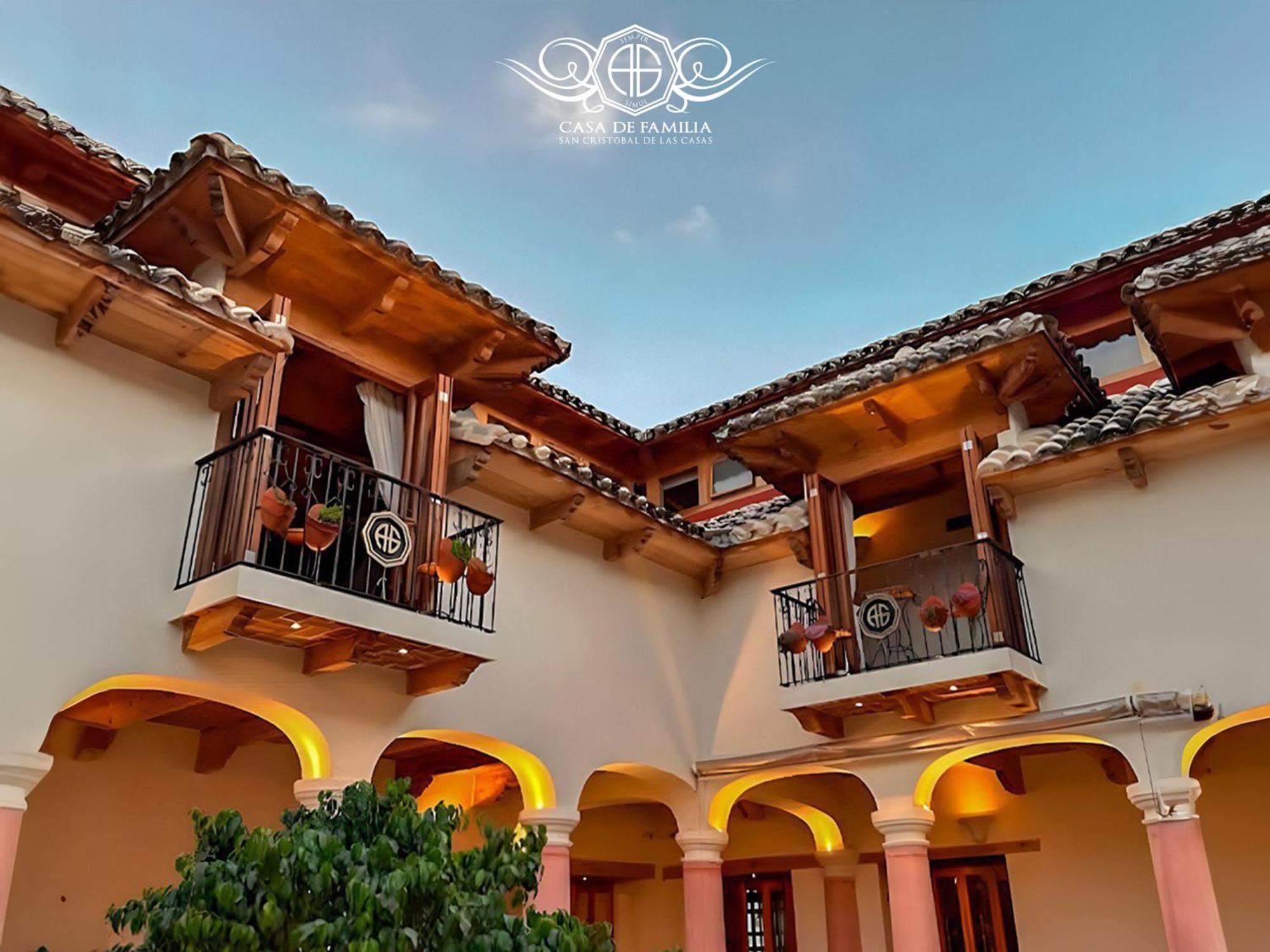 Hotel Casa De Familia De San Cristobal Сан-Кристобаль-де-Ла-Касас Экстерьер фото