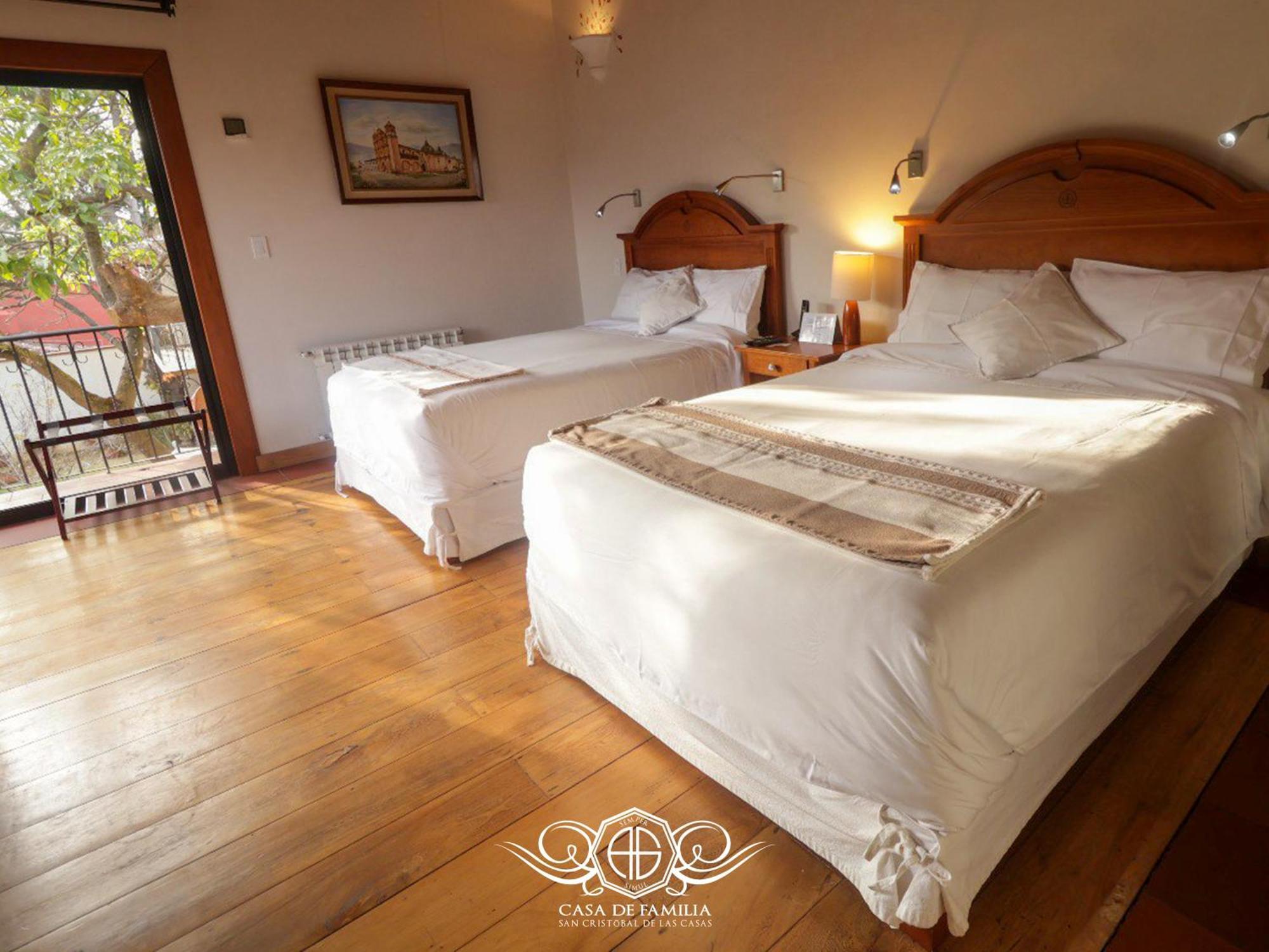 Hotel Casa De Familia De San Cristobal Сан-Кристобаль-де-Ла-Касас Экстерьер фото